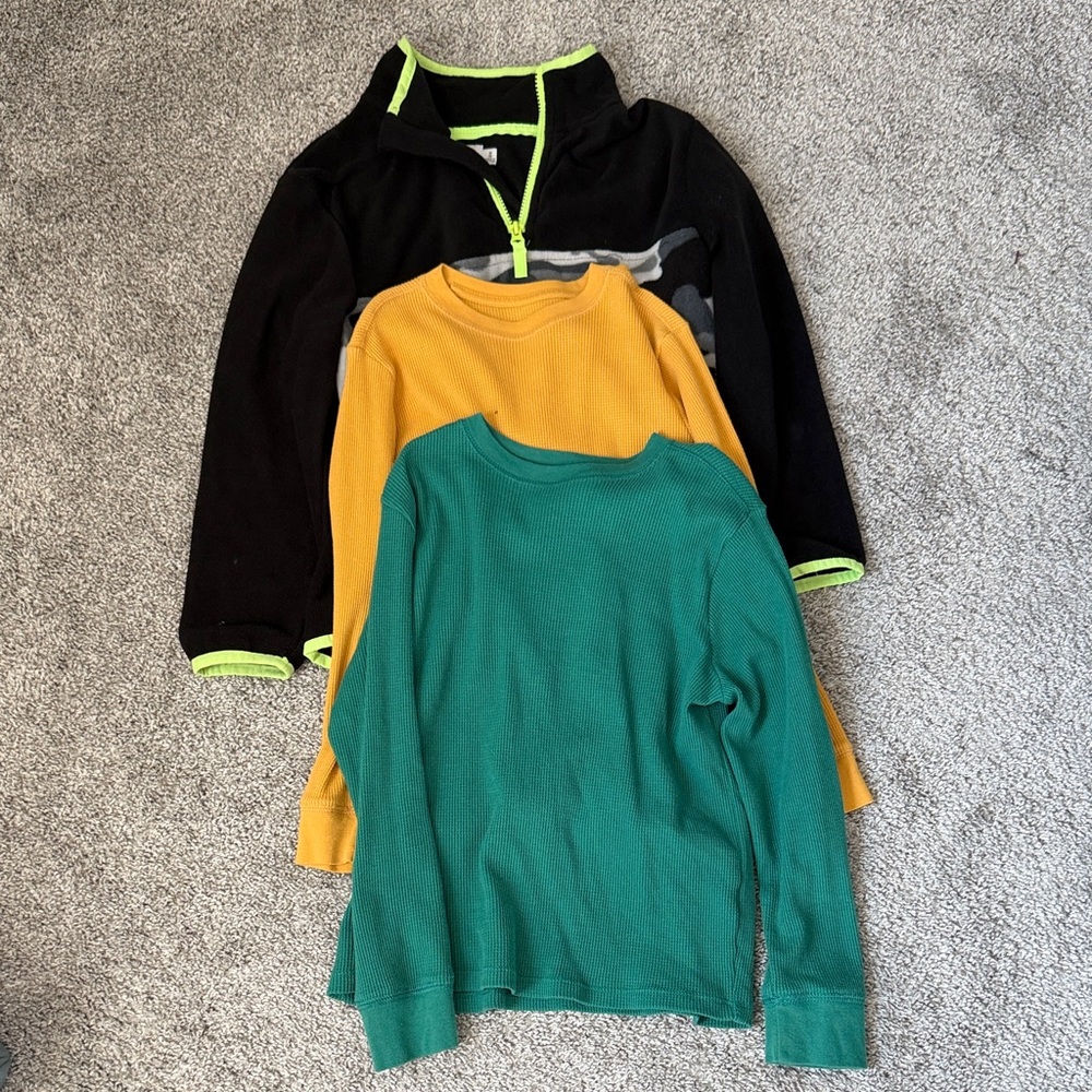 Boy's Bundle Black, Yellow, and Green Fleece/Green and Gold thermal shirts